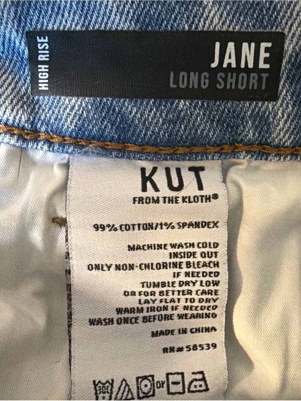 Kut from the Kloth Jane High Rise Long Short Distressed Size 00 Frayed Hem